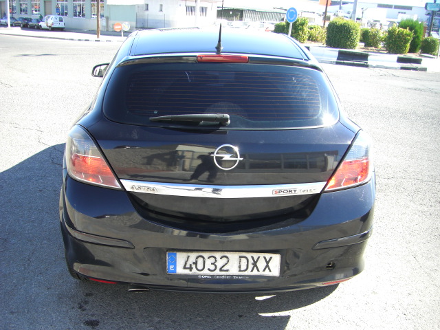 OPEL ASTRA GTC 1.9 CDTI 120CV
