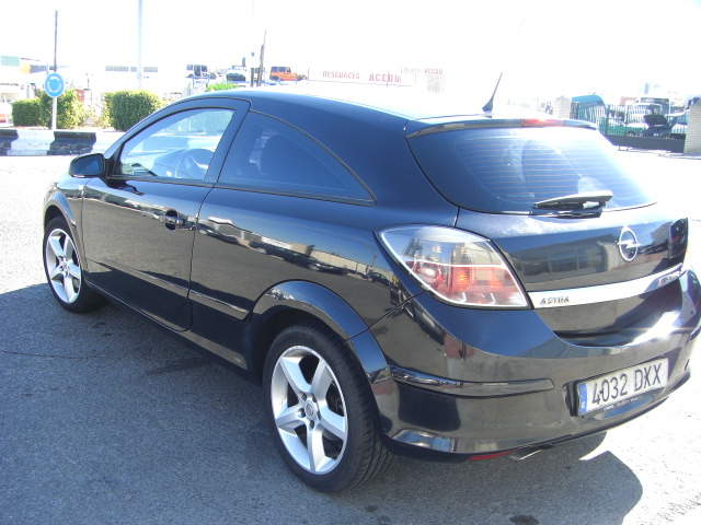 OPEL ASTRA GTC 1.9 CDTI 120CV