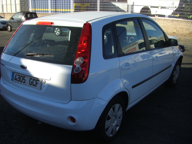 FORD FIESTA 1.3 i 80CV GASOLINA