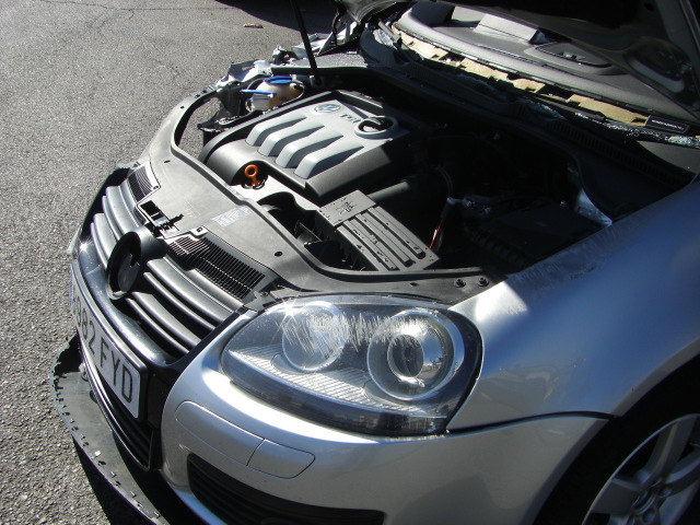 VOLKSWAGEN GOLF V 1.9 TDI 105CV