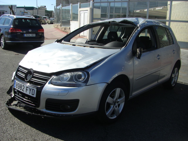 VOLKSWAGEN GOLF V 1.9 TDI 105CV