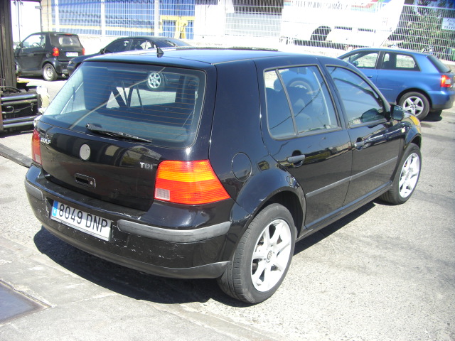 VOLKSWAGEN GOLF 1.9 TDI 90CV