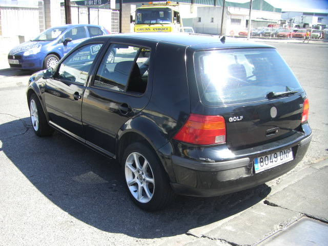 VOLKSWAGEN GOLF 1.9 TDI 90CV