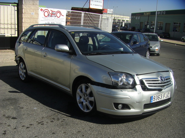 TOYOTA AVENSIS FAMILIAR 2.0 D4D 125CV