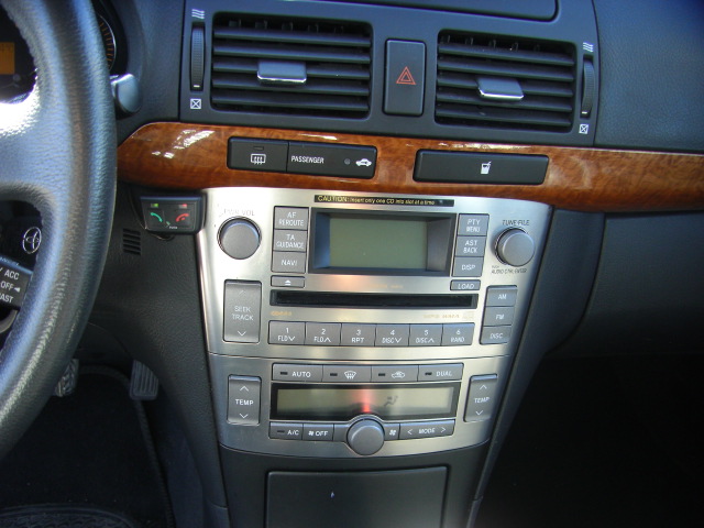 TOYOTA AVENSIS FAMILIAR 2.0 D4D 125CV