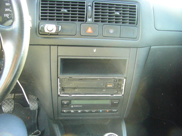 VOLKSWAGEN GOLF IV 1.9 TDI 110CV