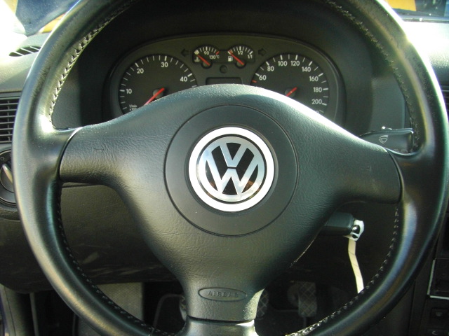 VOLKSWAGEN GOLF IV 1.9 TDI 110CV
