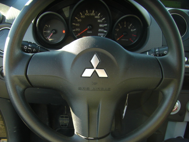 MITSUBISHI COLT INVITE 1.3 GASOLINA 95CV