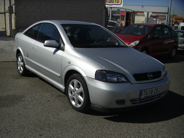 OPEL ASTRA G COUPE 2.2 GASOLINA 145CV AUTOMATICO