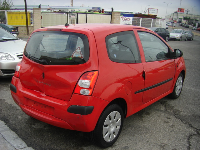 RENAULT TWINGO 1.2 GASOLINA 76CV