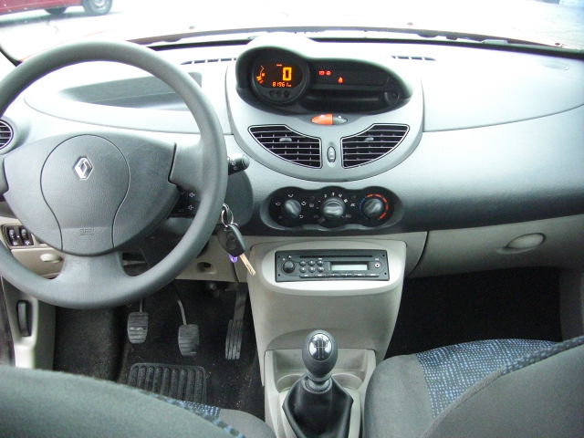 RENAULT TWINGO 1.2 GASOLINA 76CV