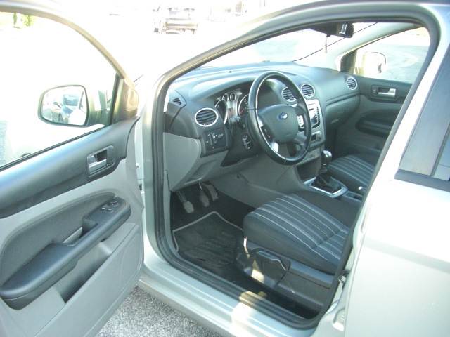 FORD FOCUS FAMILIAR 1.6 TDCI 110CV