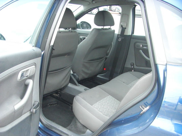 SEAT IBIZA 1.4 GASOLINA 85CV