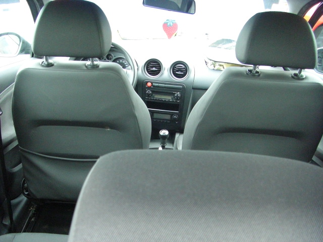 SEAT IBIZA 1.4 GASOLINA 85CV