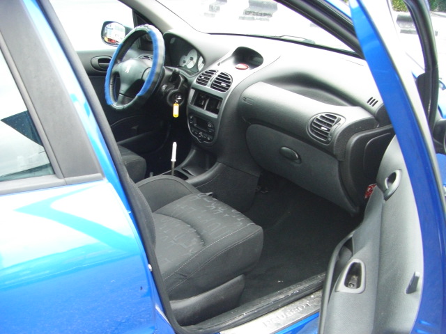 PEUGEOT 206 1.4 HDI 68CV