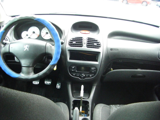 PEUGEOT 206 1.4 HDI 68CV