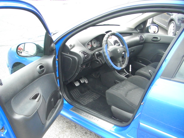 PEUGEOT 206 1.4 HDI 68CV