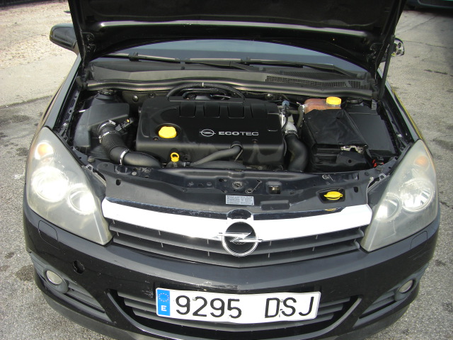 OPEL ASTRA 1.9 GTC 120CV