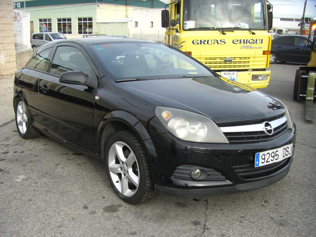 OPEL ASTRA 1.9 GTC 120CV