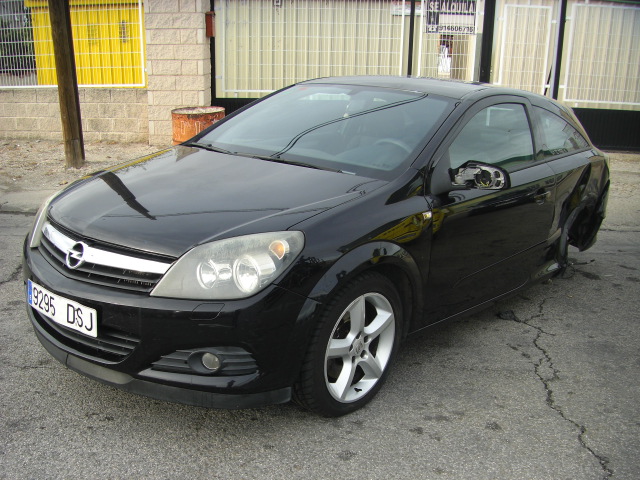 OPEL ASTRA 1.9 GTC 120CV