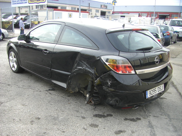 OPEL ASTRA 1.9 GTC 120CV