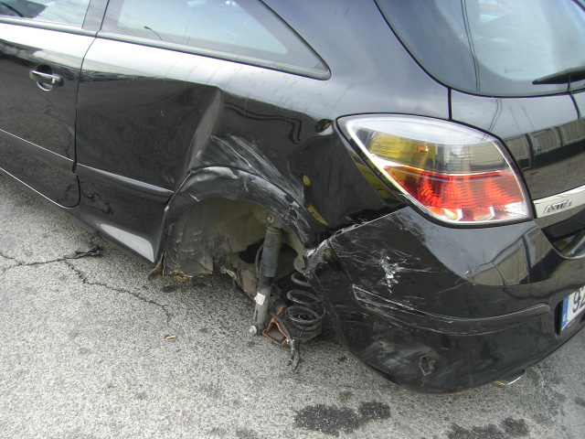 OPEL ASTRA 1.9 GTC 120CV