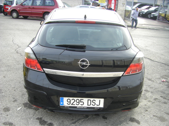OPEL ASTRA 1.9 GTC 120CV