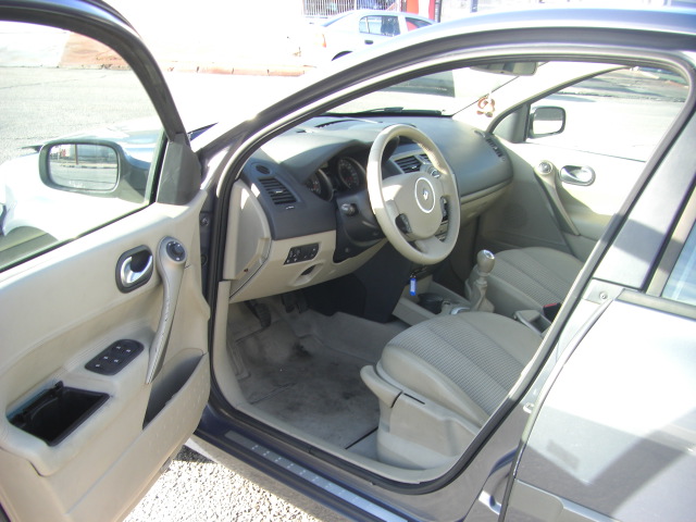 RENAULT MEGANE 2.0 GASOLINA 134CV