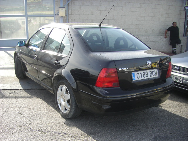 VOLKSWAGEN BORA 1.9 TDI 115CV