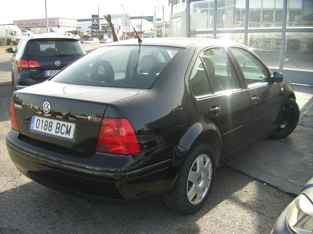 VOLKSWAGEN BORA 1.9 TDI 115CV