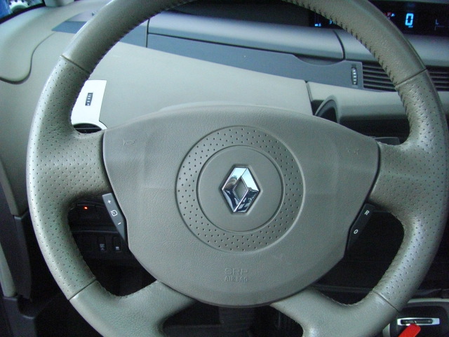 RENAULT GRAND ESPACE 3.0 DCI 177CV AUTOMATICO 7 PLAZAS