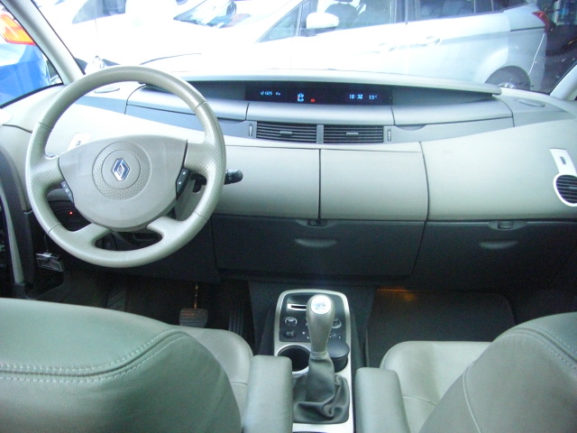 RENAULT GRAND ESPACE 3.0 DCI 177CV AUTOMATICO 7 PLAZAS