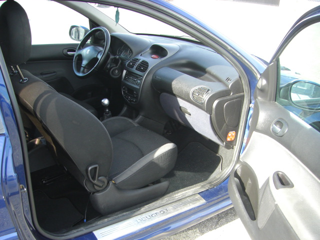 PEUGEOT 206 1.6 GASOLINA 108 CV