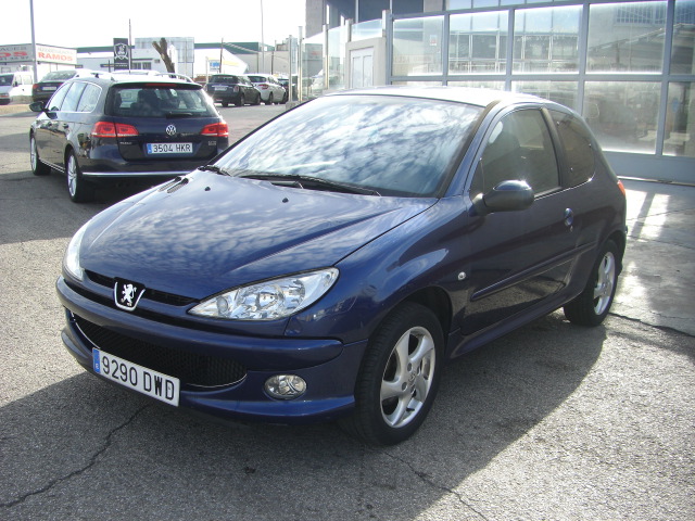 PEUGEOT 206 1.6 GASOLINA 108 CV