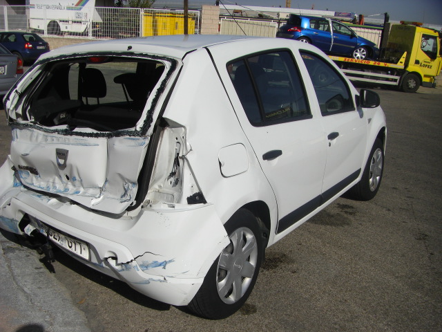 DACIA SANDERO 1.2 GASOLINA 75CV