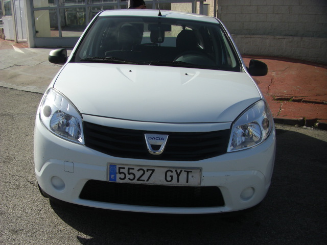 DACIA SANDERO 1.2 GASOLINA 75CV