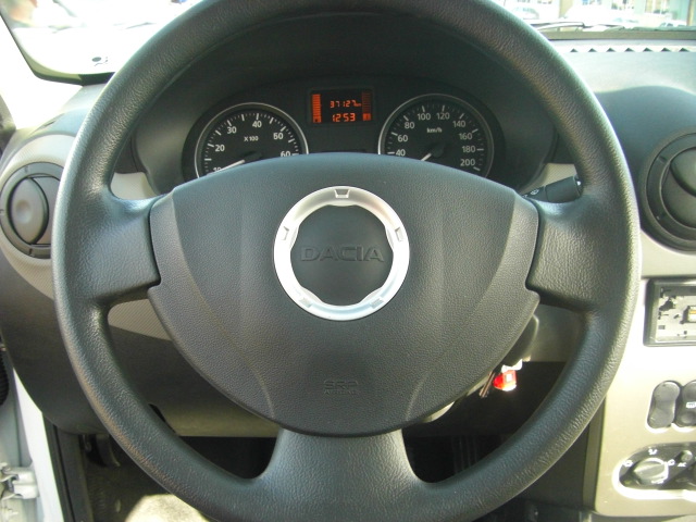 DACIA SANDERO 1.2 GASOLINA 75CV