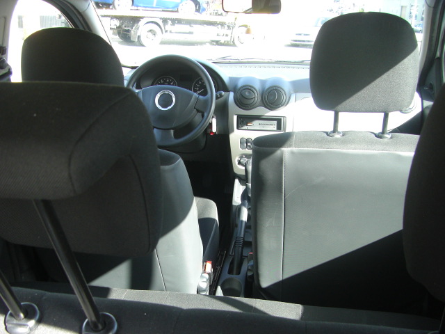 DACIA SANDERO 1.2 GASOLINA 75CV