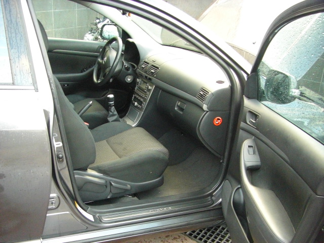 TOYOTA AVENSIS 2.2 D4D 138CV
