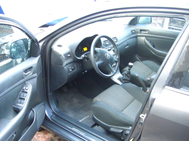 TOYOTA AVENSIS 2.2 D4D 138CV