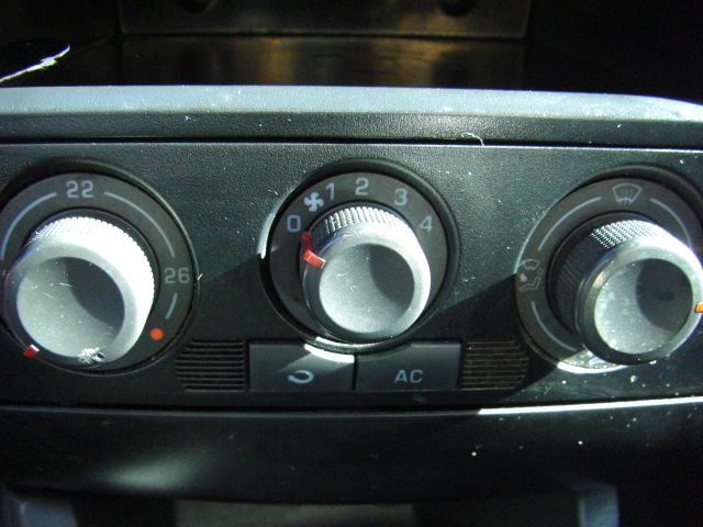 SEAT IBIZA II 1.4 GASOLINA 75CV