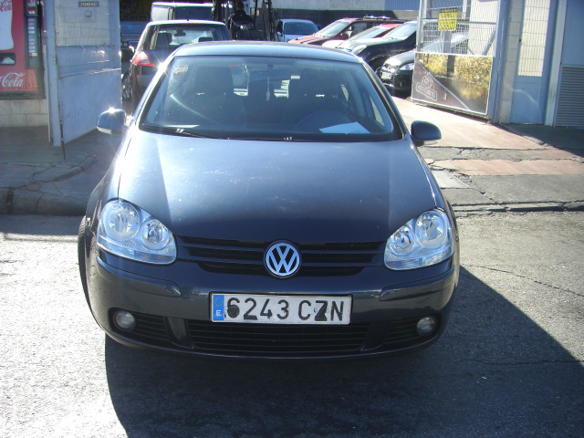 VOLKSWAGEN GOLF 1.6 GASOLINA 102CV