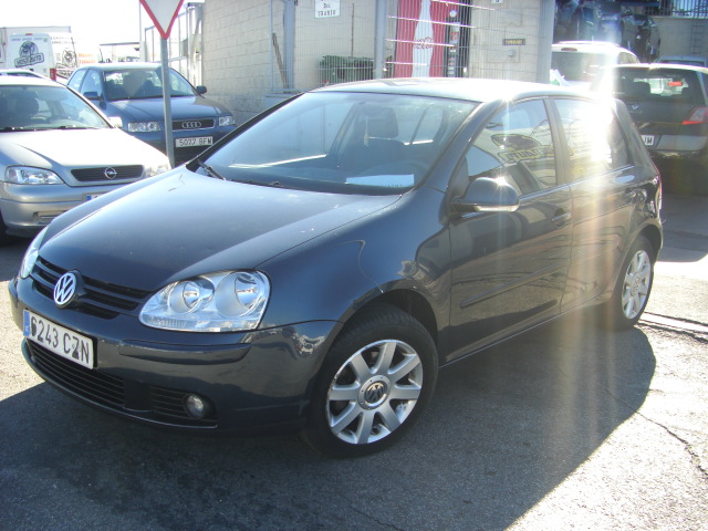 VOLKSWAGEN GOLF 1.6 GASOLINA 102CV