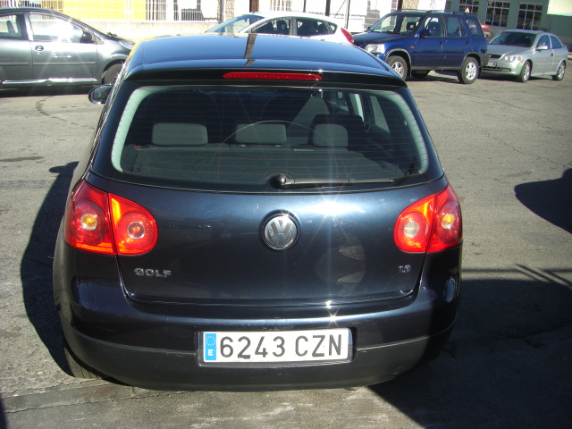 VOLKSWAGEN GOLF 1.6 GASOLINA 102CV