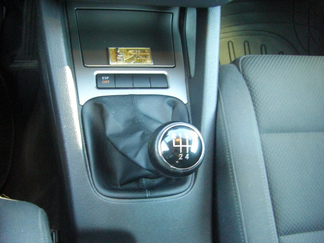 VOLKSWAGEN GOLF 1.6 GASOLINA 102CV