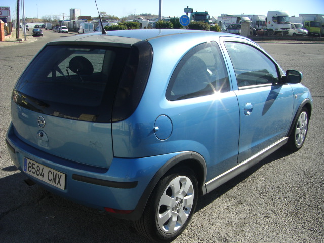 OPEL CORSA 1.4 GASOLINA 90CV