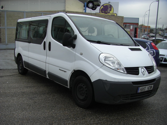 RENAULT TRAFIC 2.0 D 115CV 9PLAZAS