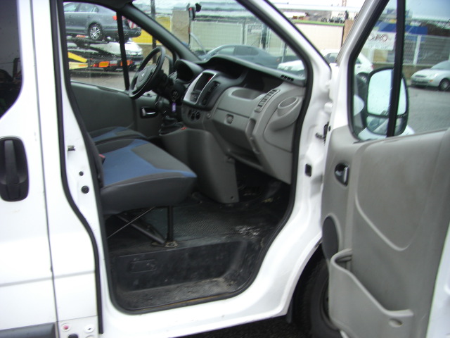 RENAULT TRAFIC 2.0 D 115CV 9PLAZAS
