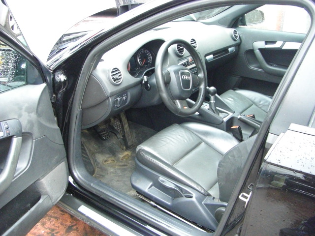 AUDI A-3 2.0 TDI 140CV S-LINE