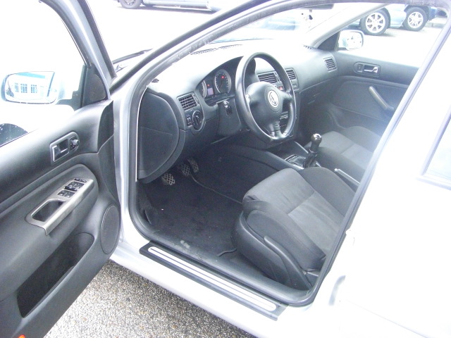 VOLKSWAGEN BORA 1.9 TDI 110CV